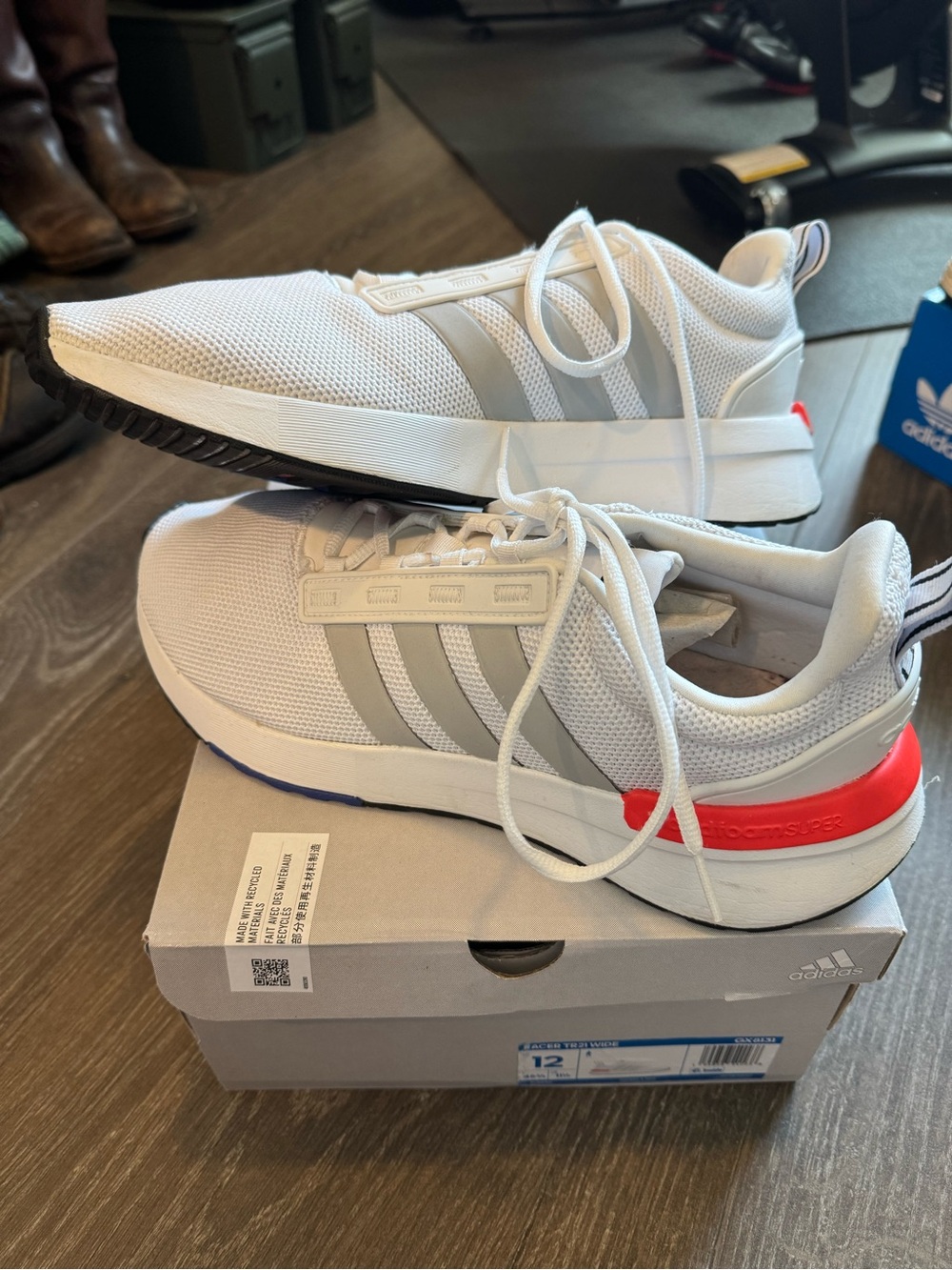 adidas Men’s White Sneakers with Gray Stripes and Red Heel